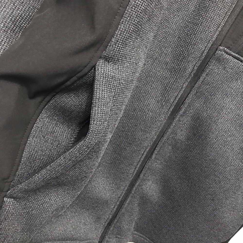 mens Reebok XXL jacket. - Picture 4 of 9